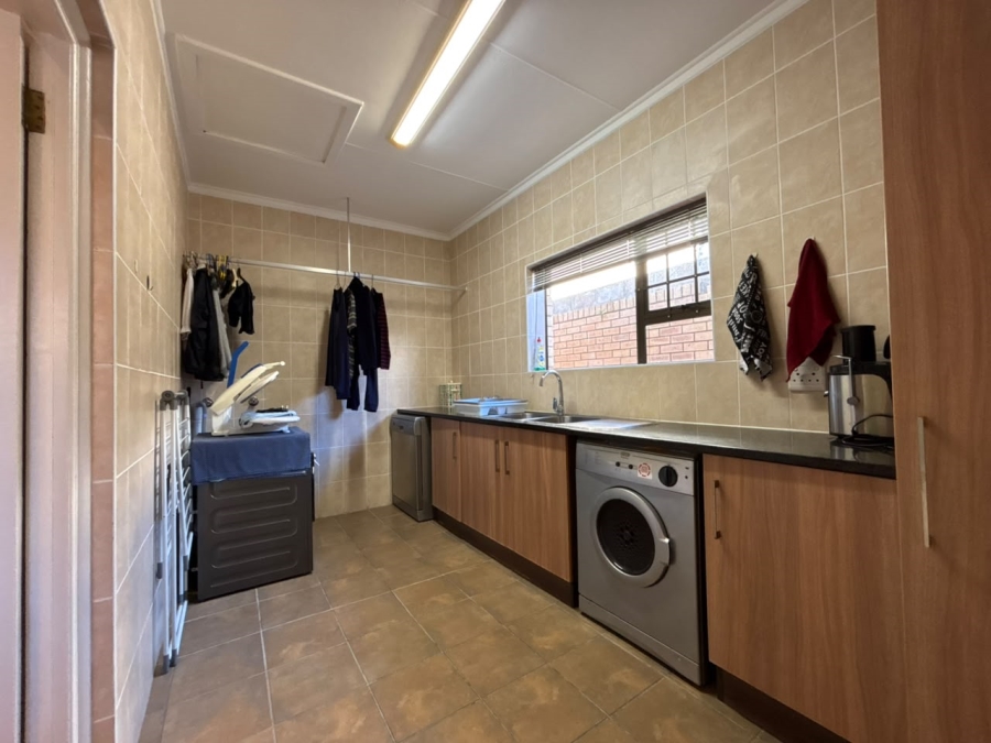 4 Bedroom Property for Sale in Diaz Beach Western Cape